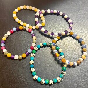 Five 5️⃣ jade 6mm bracelets mix beads